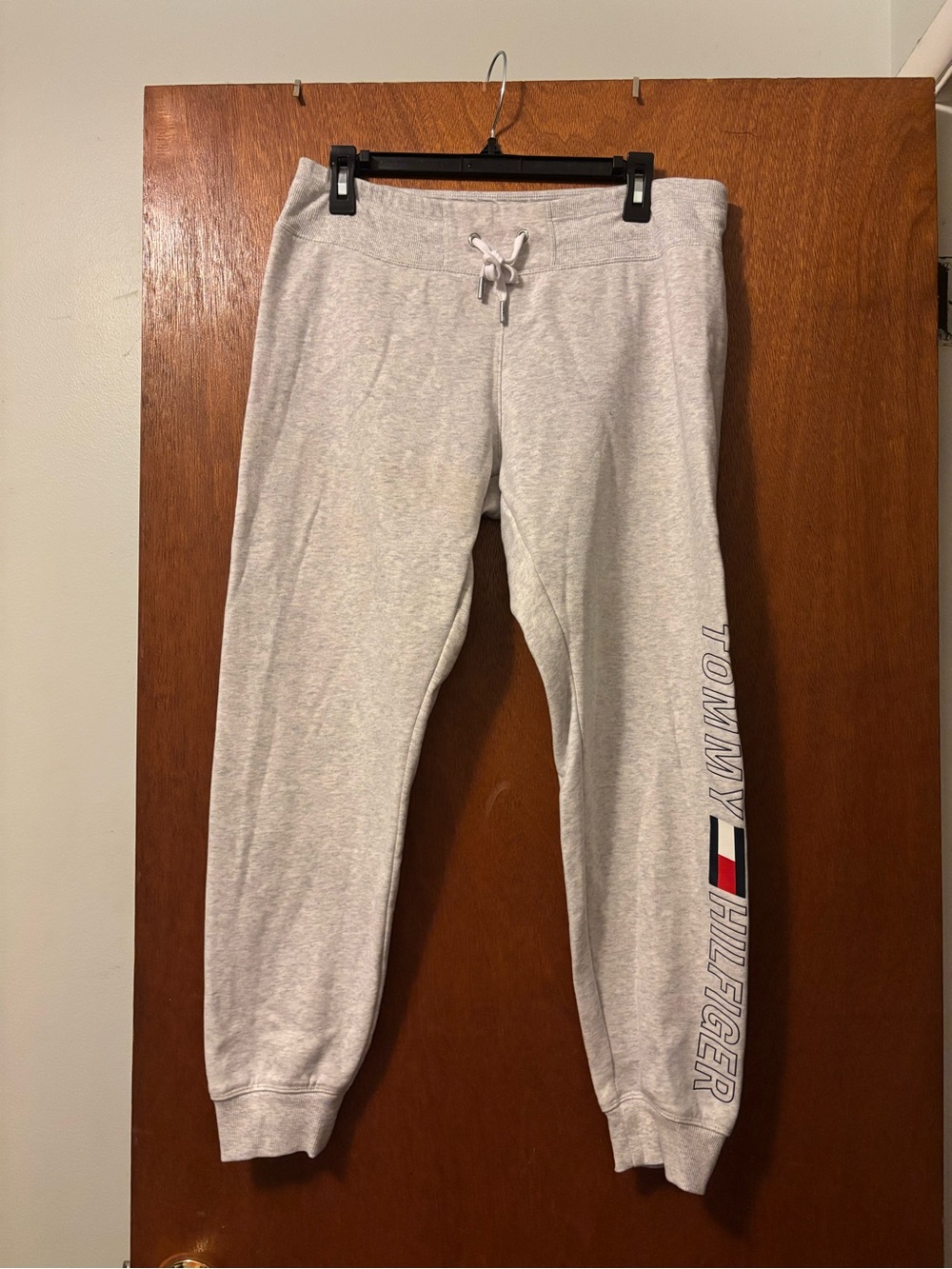 Tommy Hilfiger Women’s Light Gray Logo Jogger Pants